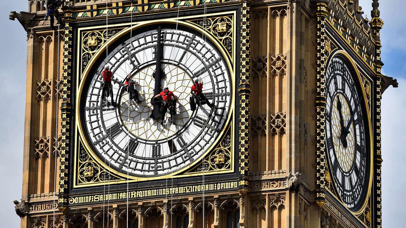 London Big Ben wird nachlässig Glocke schlägt zu früh