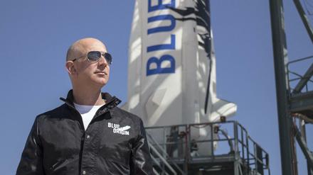 Amazon-Gründer Jeff Bezos fliegt am Dienstag ins All.