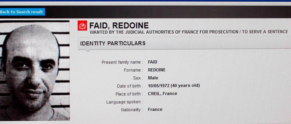 Wieder geschnappt: Redoine Faid, hier auf einem Fahndungsblatt von Interpol