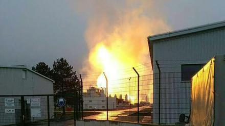 Eine Explosion in der Gasstation in Baumgarten in der Gemeinde Weiden a.d. March (Bezirk Gänserndorf) in Niederösterreich.