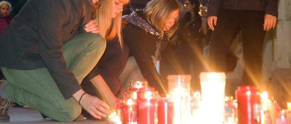 Graz: Österreich trauter um die Opfer des Amoklaufs am Samstag.
