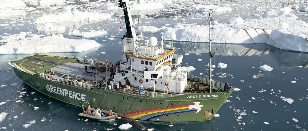 Die Aktivisten von Greenpeace wollten in der Arktis gegen Ölbohrungen des russischen Staatskonzerns Gazprom protestieren. 