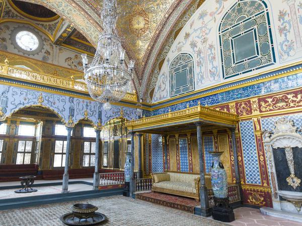 Osmanisches Erbe. Auch die Innenräume der Anlage sind voller Prunk.