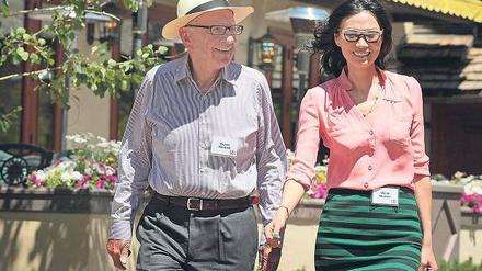 Politik beherrschen. Rupert Murdoch, hier mit seiner Frau Wendi, einer in China geborenen Geschäftsfrau. Foto: Scott Olson/Getty Images/AFP