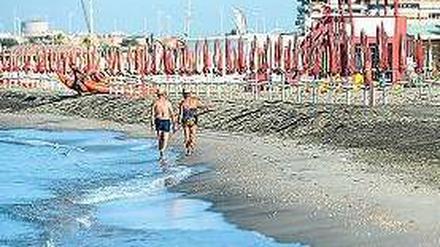 Nicht im besten Zustand. Ein Blick auf den Strand von Ostia. Foto: AFP