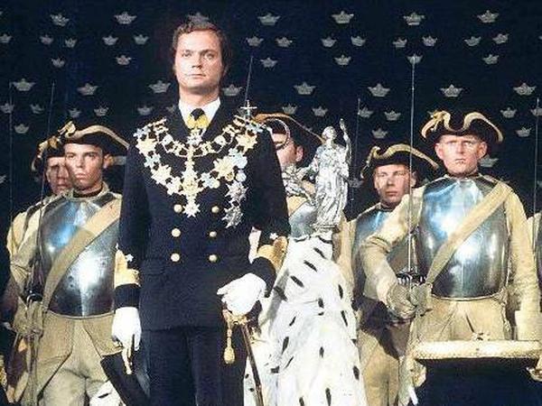 Es lebe der König! Carl Gustav von Schweden bei seiner Krönung 1973. 