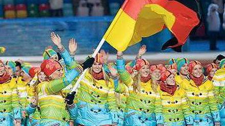 Die Deutschen Sportler bei der Eröffnung der Winterspiele. 