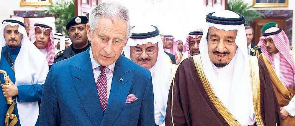 Klartext will Prinz Charles auch bei seinem Besuch in Saudi-Arabien reden und sich bei König Salman für den zu 1000 Stockhieben und zehn Jahren Haft verurteilten Blogger Raif Badawi einsetzen 
