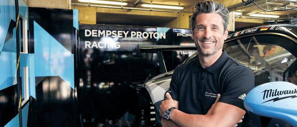 Seine große Leidenschaft. Patrick Dempsey ist nicht nur Schauspieler, sondern auch Rennfahrer. 2003 gründete er seinen eigenen Rennstall. Bekannt wurde der 51-jährige US-Amerikaner vor allem durch die Rolle des Dr. Derek Shepherd in der TV-Serie „Grey’s Anatomy“. Auch in zahlreichen Kinofilmen spielte er mit. 