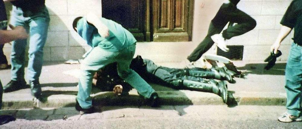 Brutale Gewalt. Die Attacke auf den französischen Gendarmen Daniel Nivel in Lens. 