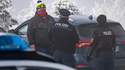 Auf dem Fichtelberg in Sachsen ahndete die Polizei besonders viele Verstöße gegen die Corona-Auflagen.