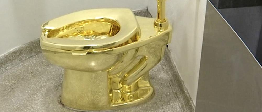 Dieses Archiv-Video-Standbild zeigt die 18-karätige goldene Toilette "America".