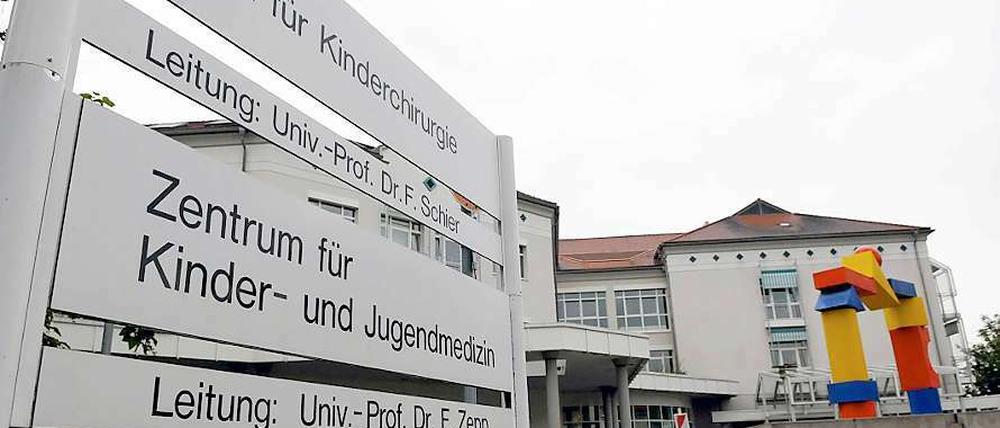In der Klinik in Mainz schweben noch zwei Säuglinge in Lebensgefahr. 