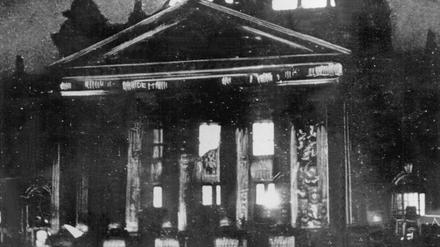 In der Nacht des 27. Februar 1933 brannte der Reichstag in Berlin.