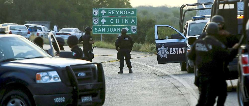 An dieser Straße, die nach Reynosa an der Grenze zu den USA führt, wurden die Leichen gefunden.