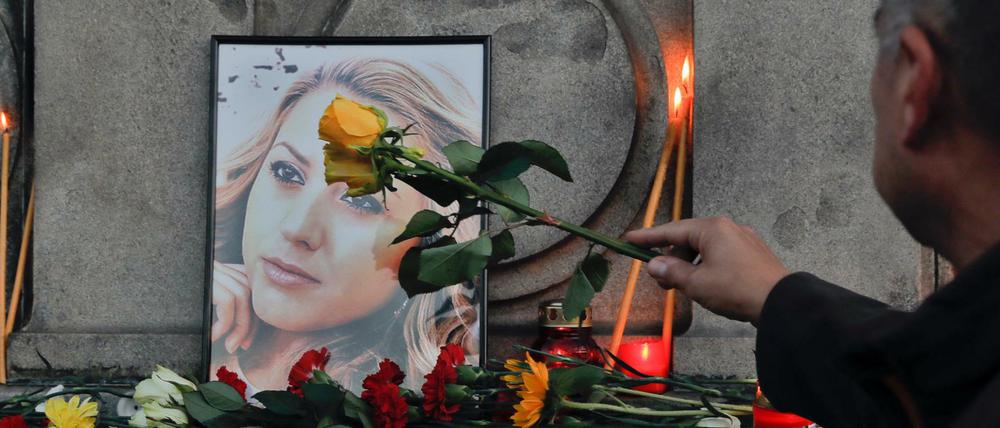 Gedenken an ermordete TV-Moderatorin: Ein Porträt von Wiktorija Marinowa 