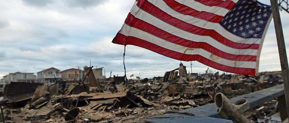 In manchen Teilen New Yorks hat Hurrikan "Sandy" völlige Zerstörung hinterlassen. So wie hier in Breezy Point Queens.