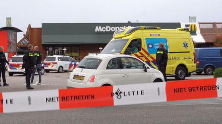 Zwei Männer starben bei einem Schussangriff im niederländischen Zwolle.
