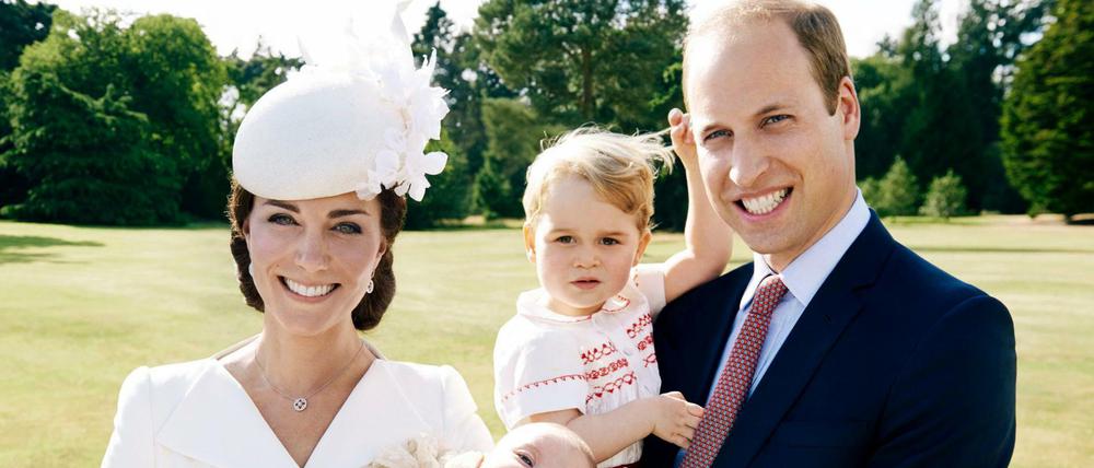 Die Windsors: Prinz William und Herzogin Catherine mit den Kindern George (r) und Charlotte. 