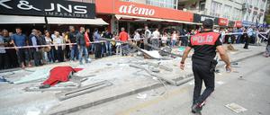 Die zerstörte Haltestelle in Ankara am Donnerstag. Ein Bus ist in die Haltestelle gerast, mindestens 12 Menschen kamen ums Leben. 