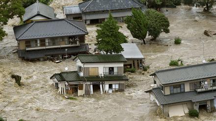 Überflutungen in der japanischen Stadt Joso am Donnerstag. 