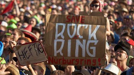 Fans des "Rock am Ring" plädierten immer wieder dafür, das Rockfestival auf dem Nürburgring zu halten. 