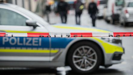 Die Polizei in Hessen (Archivbild) sucht den Schützen.