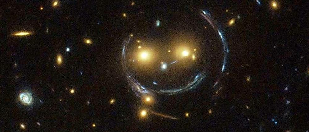 Die Aufnahme eines "Smileys" vom Weltraumteleskop Hubble