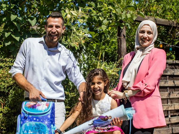 Die Familie aus Syrien floh 2015 nach Deutschland und nannte ihre Tochter aus Dankbarkeit Angela. 