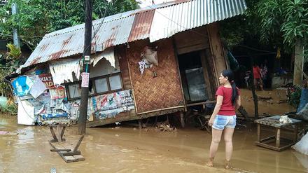 Ein vom Unwetter zerstörtes Haus auf den Philippinen.