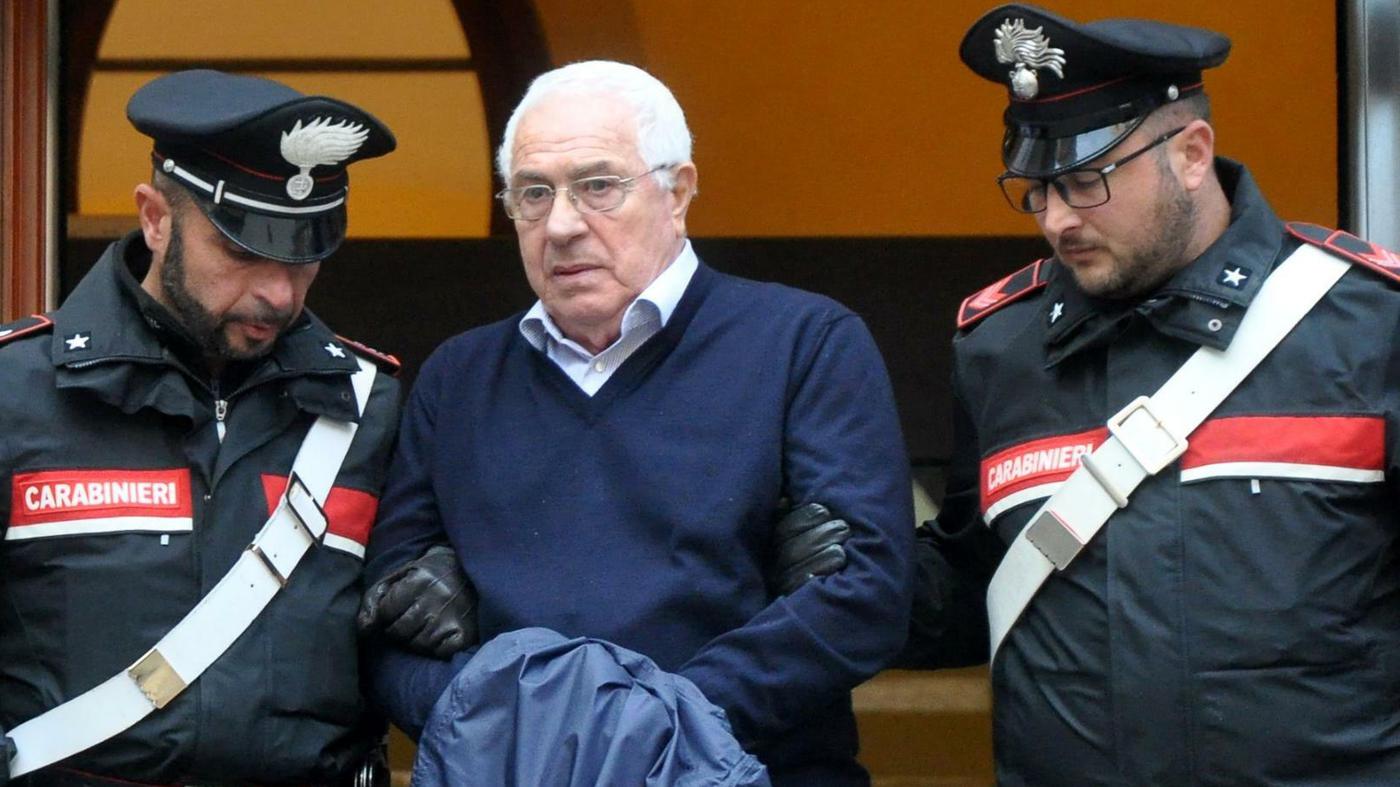 Italienische Polizei Nimmt Hochrangigen Mafia Boss Bei Razzia Fest - rluzdfq
