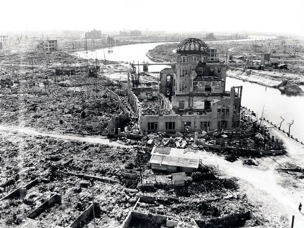 Zerstörung in Hiroshima nach dem Atombombenabwurf durch das US-Militär.