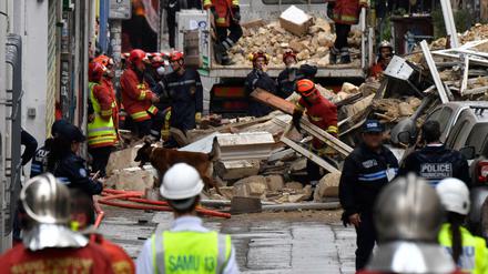 Nach dem Einsturz von drei Häusern in Marseille gibt es mindestens fünf Tote zu beklagen.
