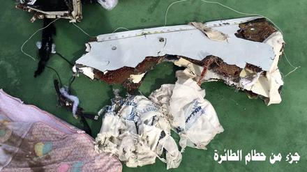 Absturz über dem Mittelmeer: Trümmer der Maschine von Egyptair 