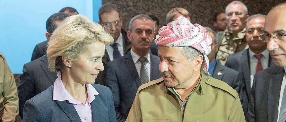 Verteidigungsministerin Ursula von der Leyen (CDU) traf am Sonntag in Erbil Masud Barzani, den Präsidenten der Autonomen Region Kurdistan.