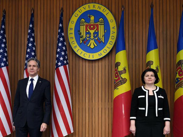 Die moldauische Regierungschefin Natalia Gavrilita ist auf internationale Hilfe angewiesen, hier mit US-Außenminister Blinken.