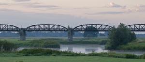 Die zwischen 1870 und 1873 errichtete Brücke über die Elbe war mehr als 1000 Meter lang.