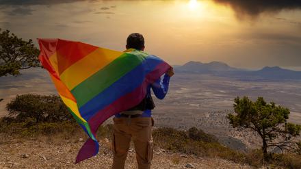 Die Regenbogenflagge der queeren Bewegung.
