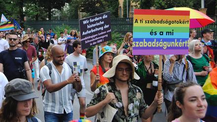 Unter dem Motto „Für Eure und unsere Freiheit“ fand am Sonnabend die zweite East-Pride-Demonstration statt.