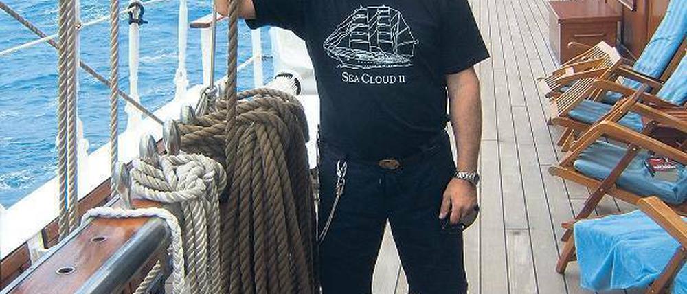 Seefest. Mamikon Akopyan zog es immer aufs Meer. 1981 fuhr er auf einem Trawler in Tallinn, dann kreuzte er auf der russischen „Kruzenstern“. 