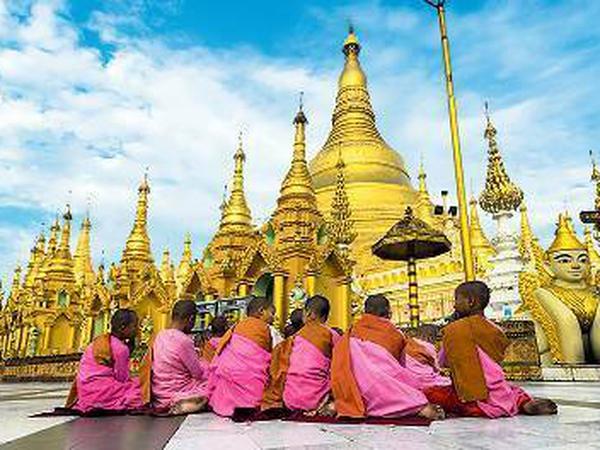 Beliebter Ort fürs Gebet: Die Shwedagon Pagode in Yangon. 