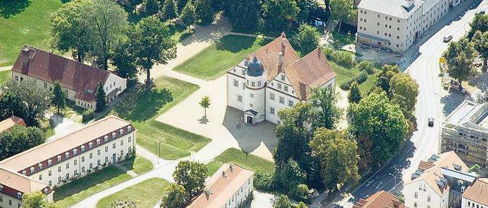 Preußische Strenge. Auf Schloss Königs Wusterhausen erholte sich Friedrich Wilhelm I. – und malte auch. 40 seiner dort entstandenen Bilder sind zu bewundern. 
