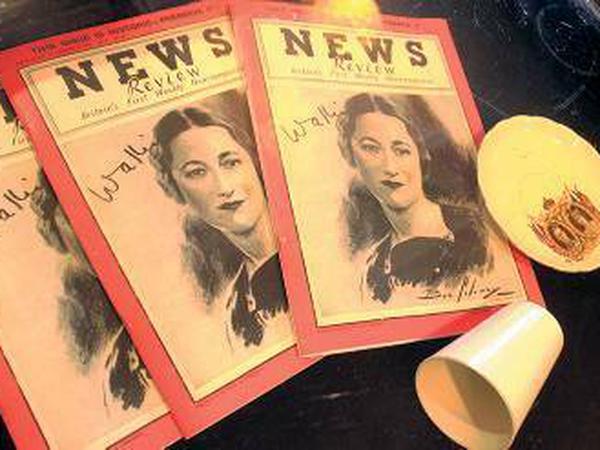 Historisches in der Hotelbar. Ein Magazin von 1936 mit Wallis Simpson auf dem Titel.  