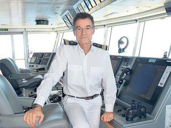 Käpt'n Jean-Philippe Lemaire sieht die "L'Austral" vor allem als Expeditionsschiff.