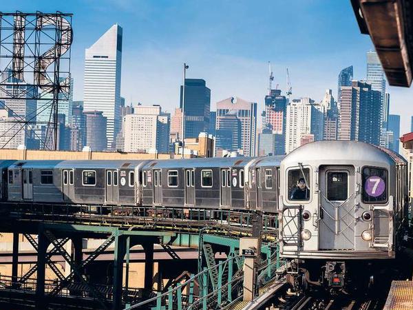 Die Linie Nummer 7 verbindet die Stadtteile von Queens und wird auch Orientexpress genannt.