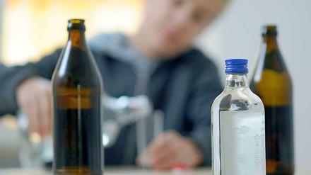 Zwei Millionen Menschen sollen in Deutschland von der Droge Alkohol abhängig sein.