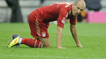 Arjen Robben vom FC Bayern leidet derzeit an Rückenproblemen, die bis in die Adduktoren reichen.