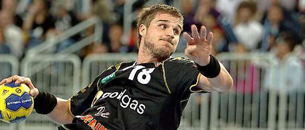 Er litt an Hodenkrebs - und stand nur wenige Wochen später wieder auf dem Feld: Handballer Bjarte Myrhol.