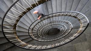 Ein Treppe als Symbol für eine Gedankenspirale.