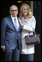 Rupert Murdoch und Jerry Hall am 4. März 2016 vor dem Standesamt in London.